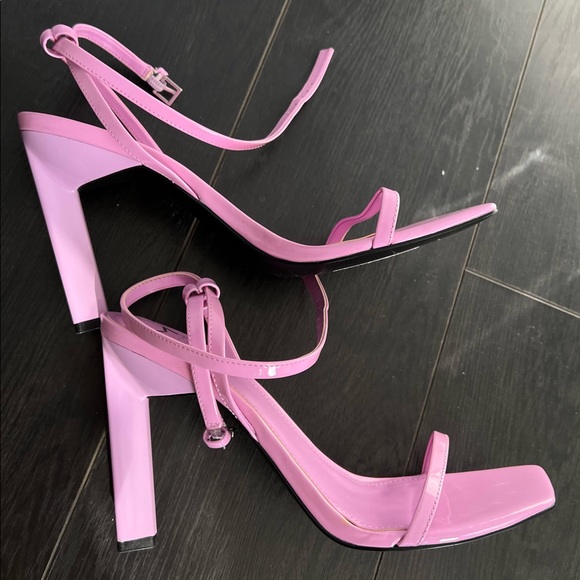 Marc Fisher LTD pink strappy sandals SIZE 9 - Picture 7 of 8
